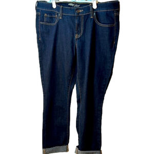 Old Navy Women’s The Flirt Distressed Cuff Straight Leg Jeans Size 12 Long – Cas